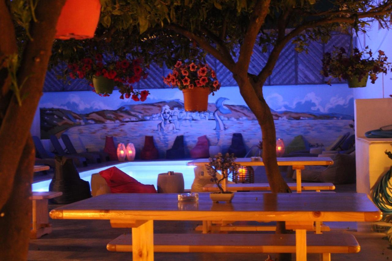 Siren Rooms And Apartments Paros Exteriér fotografie