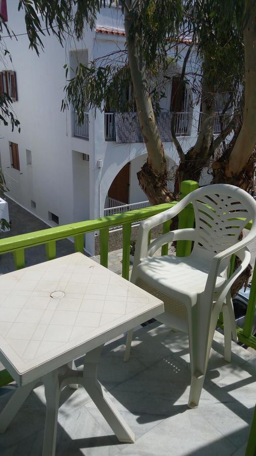Siren Rooms And Apartments Paros Exteriér fotografie